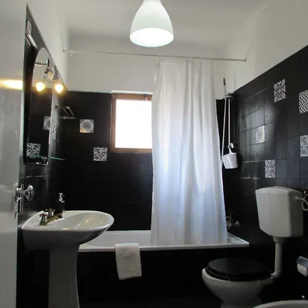 Apartamento T1 - 100mts Da Praia De Carvoeiro